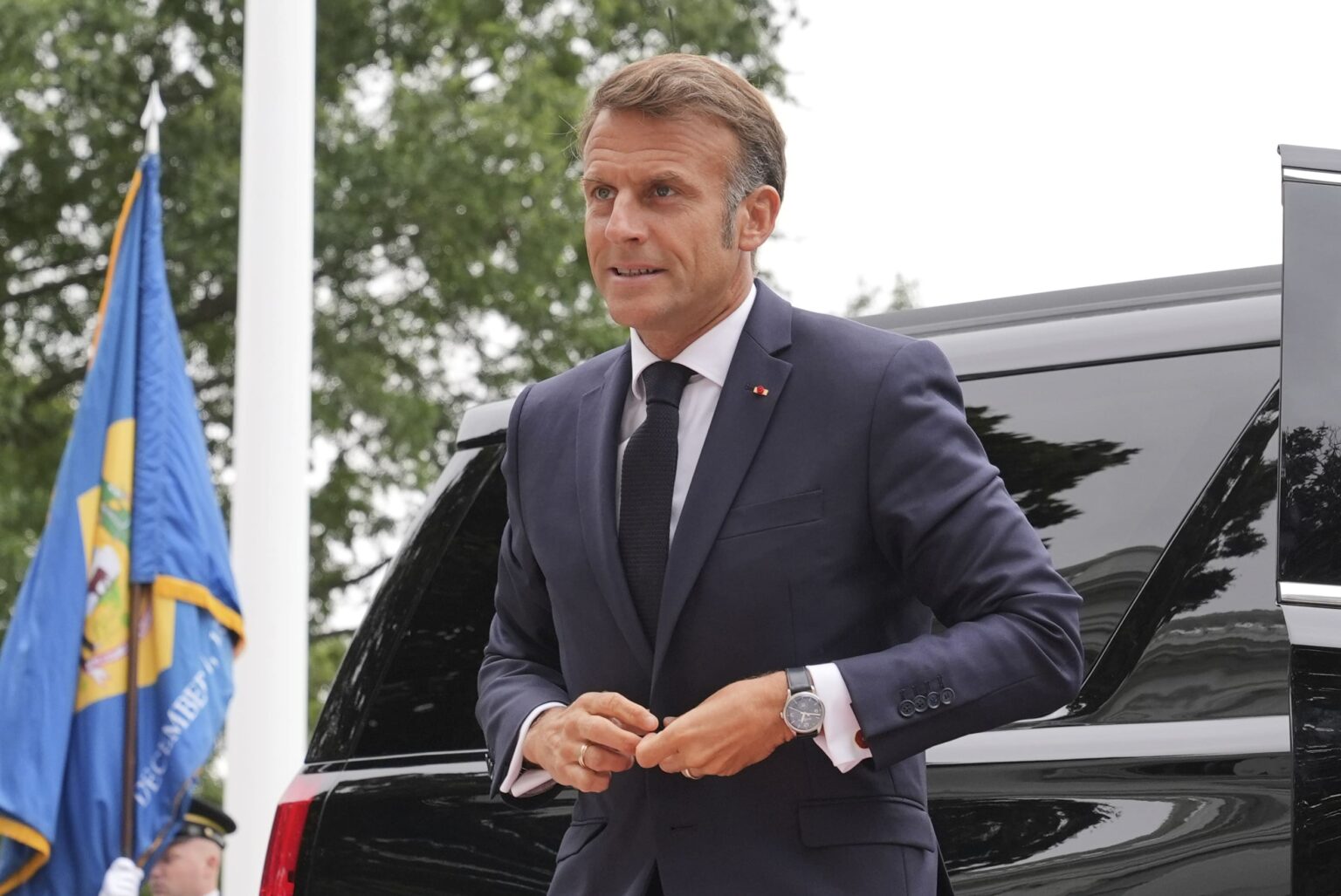 Macron assure qu’il mènera son mandat jusqu’à son terme en 2027 (AP Photo/Jacquelyn Martin)