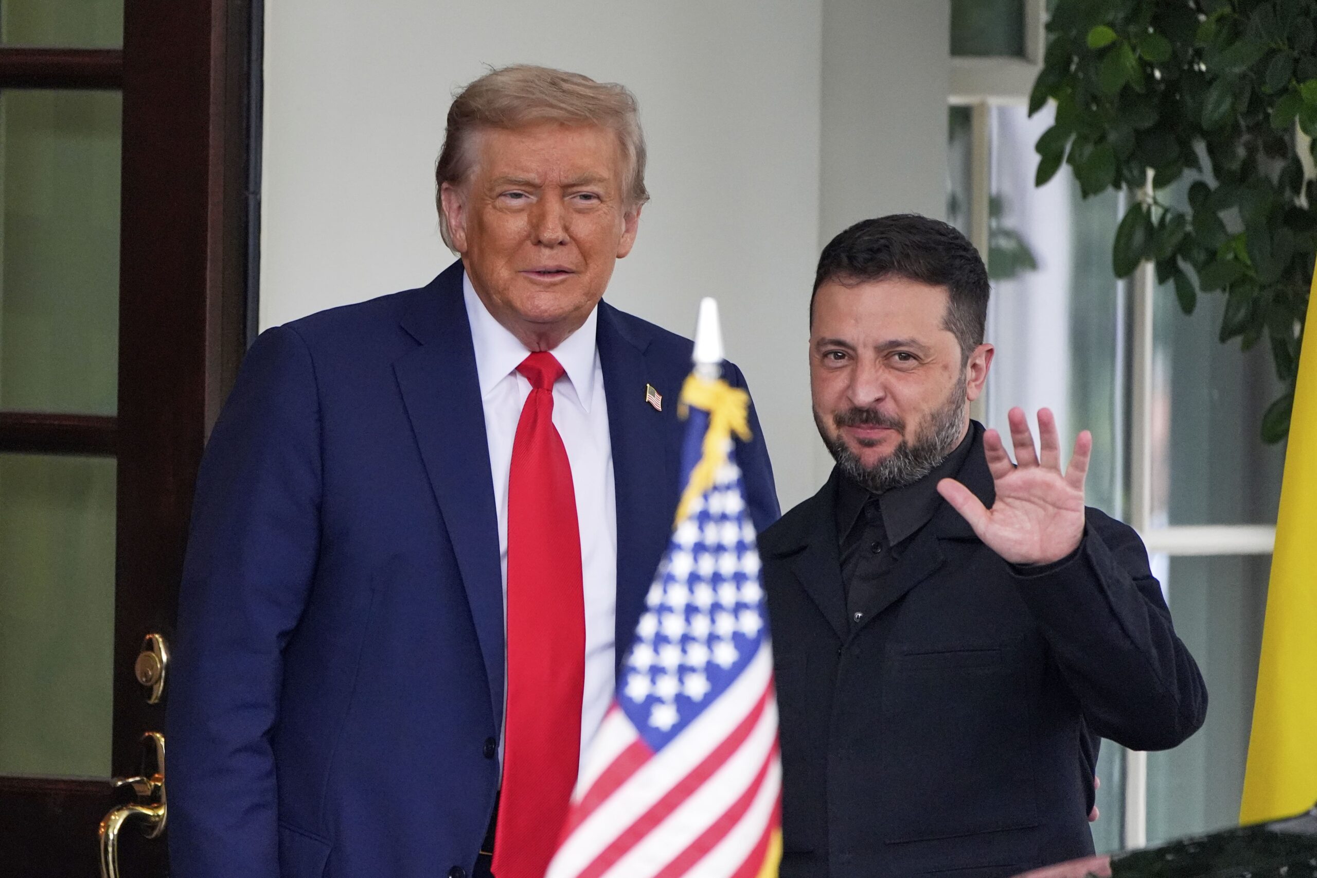 Reportage Photo – L’accueil Solennel De Volodymyr Zelensky Par Donald Trump À La Maison-Blanche Ap Photo/Alex Brandon