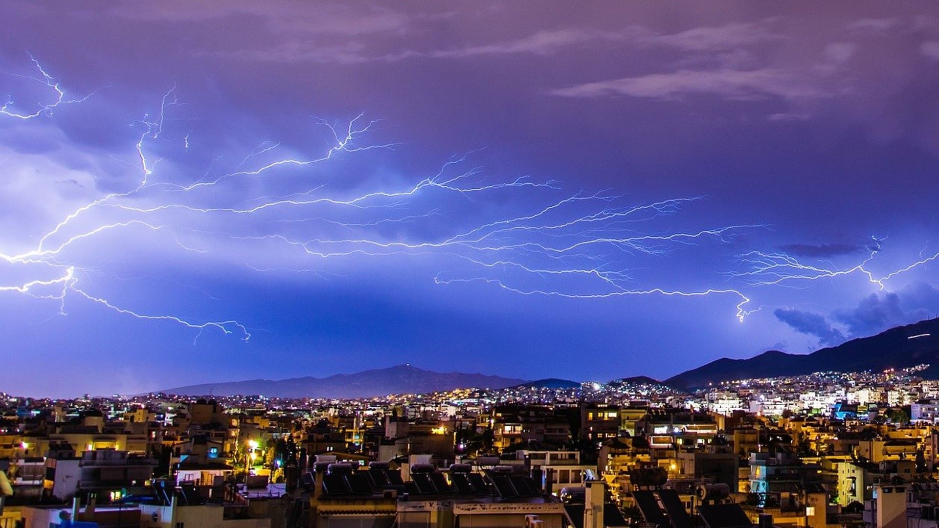 Météo du vendredi 1er août : fraîcheur au nord, orages à l’est et soleil au sud