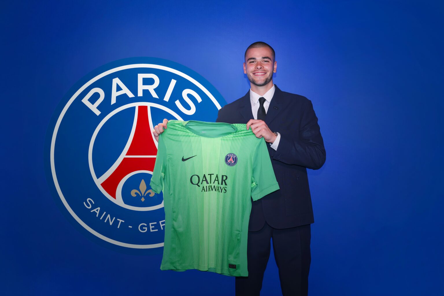 Football – Lucas Chevalier, grand espoir de l’équipe de France, signe au PSG pour 5 saisons