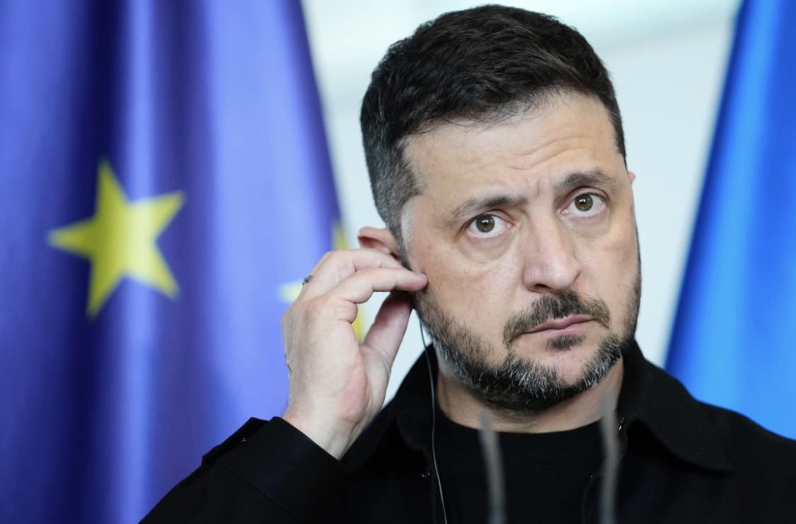 Zelenskiy accuse Moscou de bloquer un éventuel sommet avec Poutine