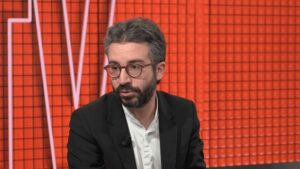 Arrêt de ‘Questions pour un champion’, le directeur des programmes de France TV ironise sur les critiques de Samuel Étienne : «Je ne connais pas son talent en tant que directeur des programmes»