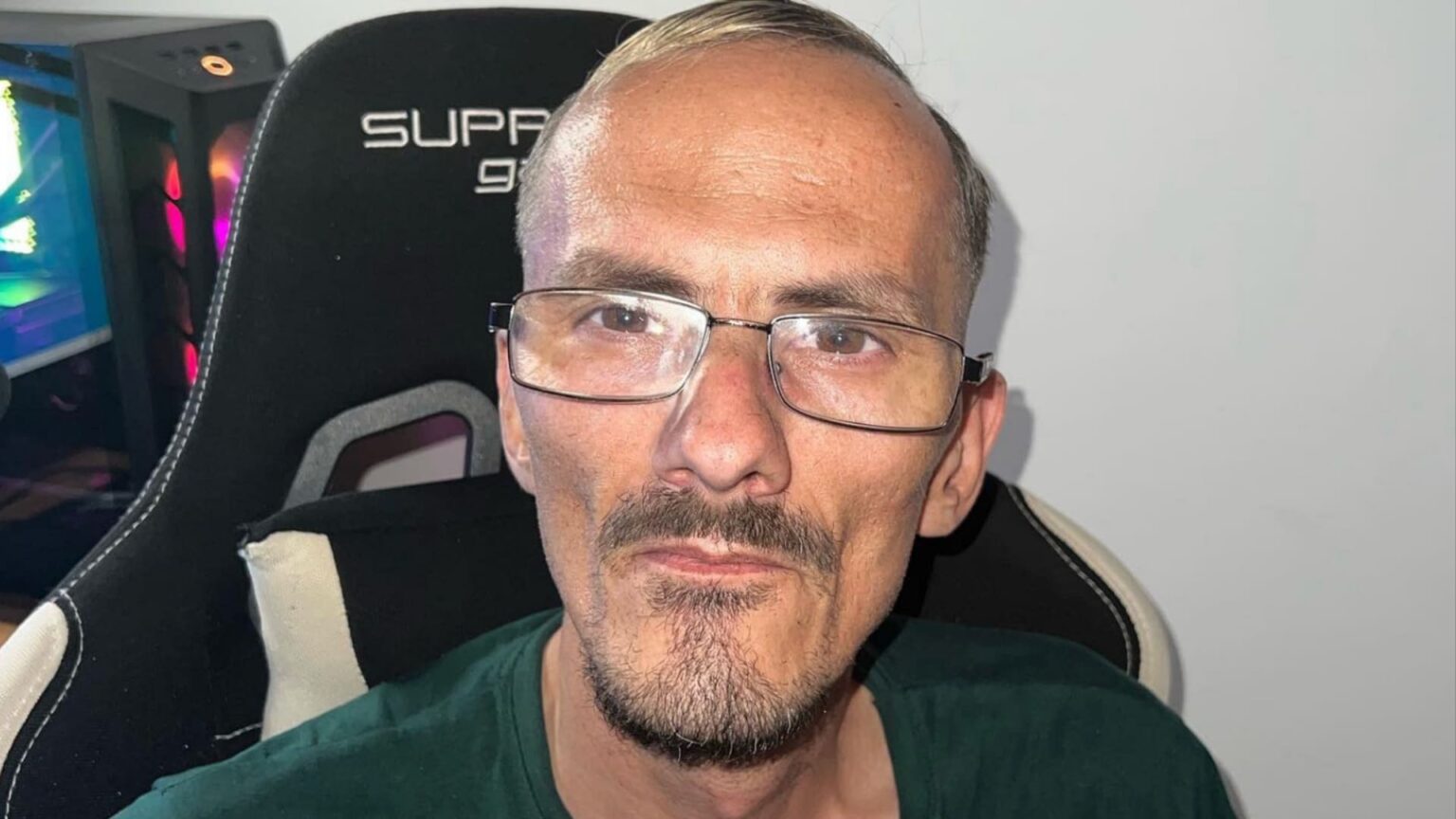 Mort en direct de Jean Pormanove : l’Arcom, accusée de ne rien avoir fait malgré les alertes, justifie son inaction par un «manque de moyens»