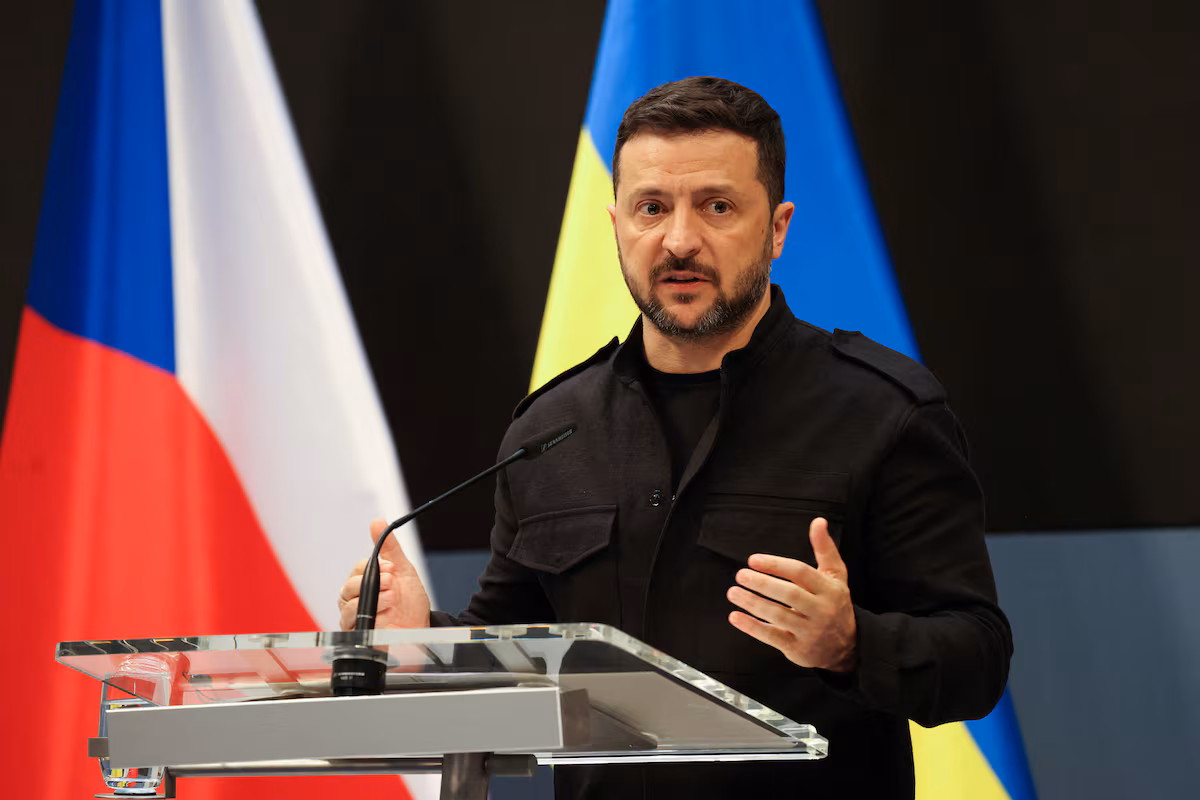 Zelensky accuse la Russie de faire appel à des mercenaires chinois, pakistanais et africains dans le conflit en Ukraine