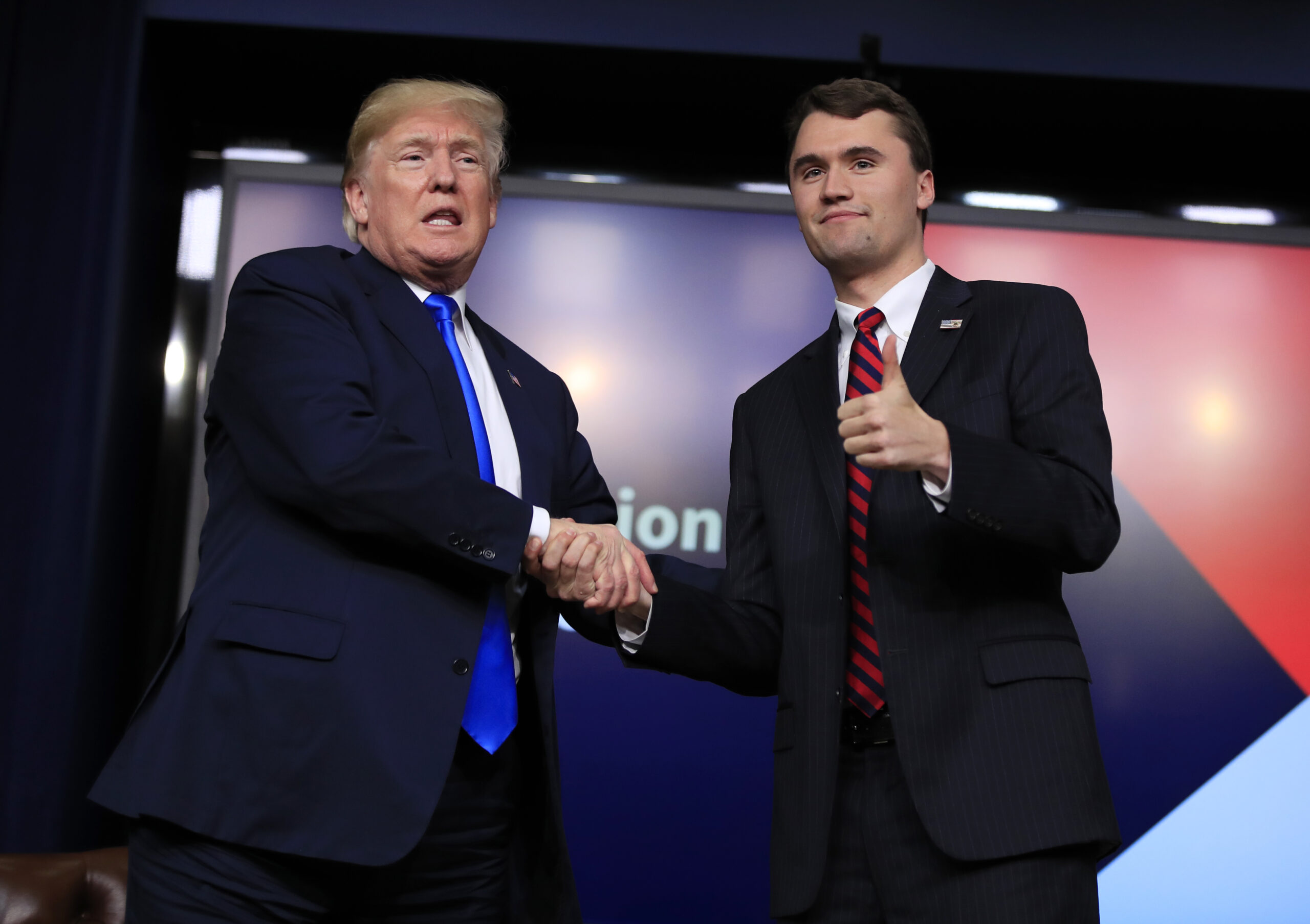 Anti-avortement, pro-armes, anti-progressiste, pro-Trump... Qui était Charlie Kirk, figure du conservatisme américain ?