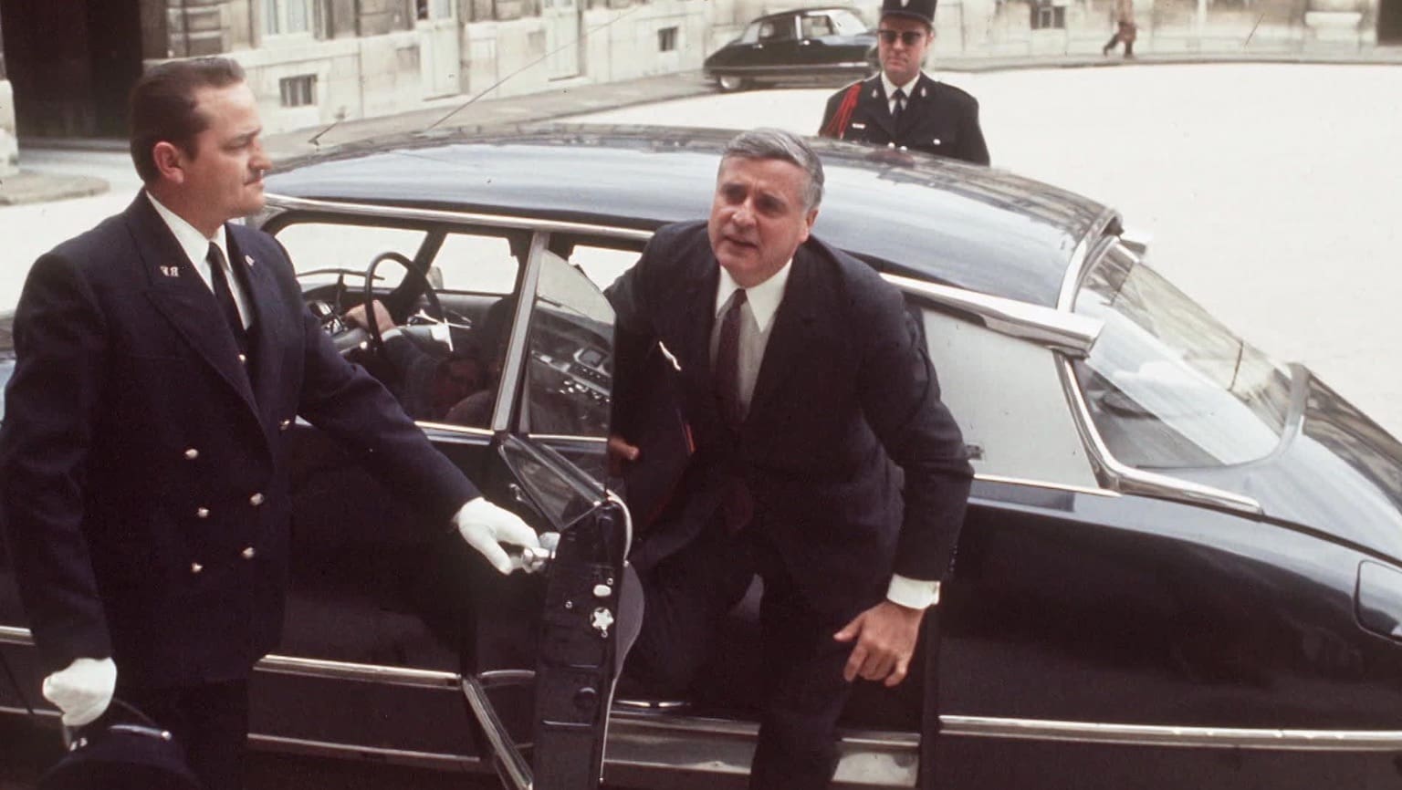 Mort mystérieuse de Robert Boulin, ministre de Giscard d'Estaing : un témoin clé visé par des tirs 46 ans après les faits