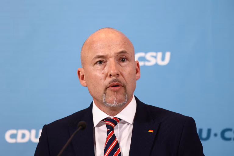 Allemagne - des parlementaires freinent une aide d’urgence de 30 millions d’euros destinée aux salaires palestiniens @AP