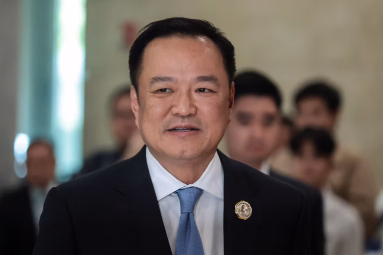 Anutin Charnvirakul, artisan de la légalisation du cannabis, devient Premier ministre thaïlandais @AP