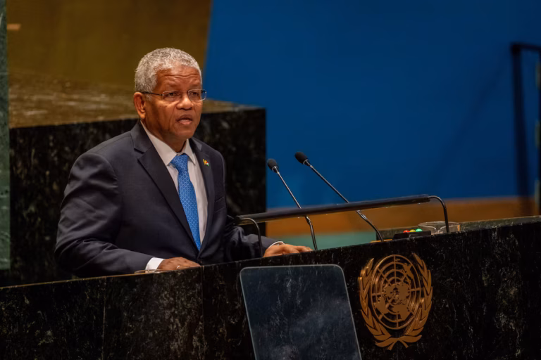 Aux Seychelles, le président Ramkalawan mise sur la reprise économique pour décrocher un second mandat @AP