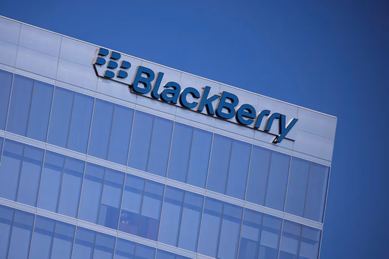 BlackBerry revoit ses prévisions à la hausse grâce à la demande en cybersécurité