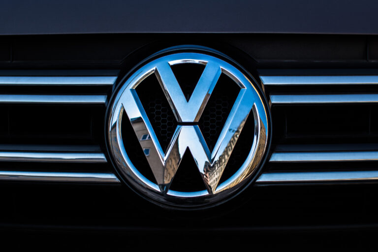 Volkswagen rassure sur les semi-conducteurs, mais redoute un avenir incertain @wikipedia commons