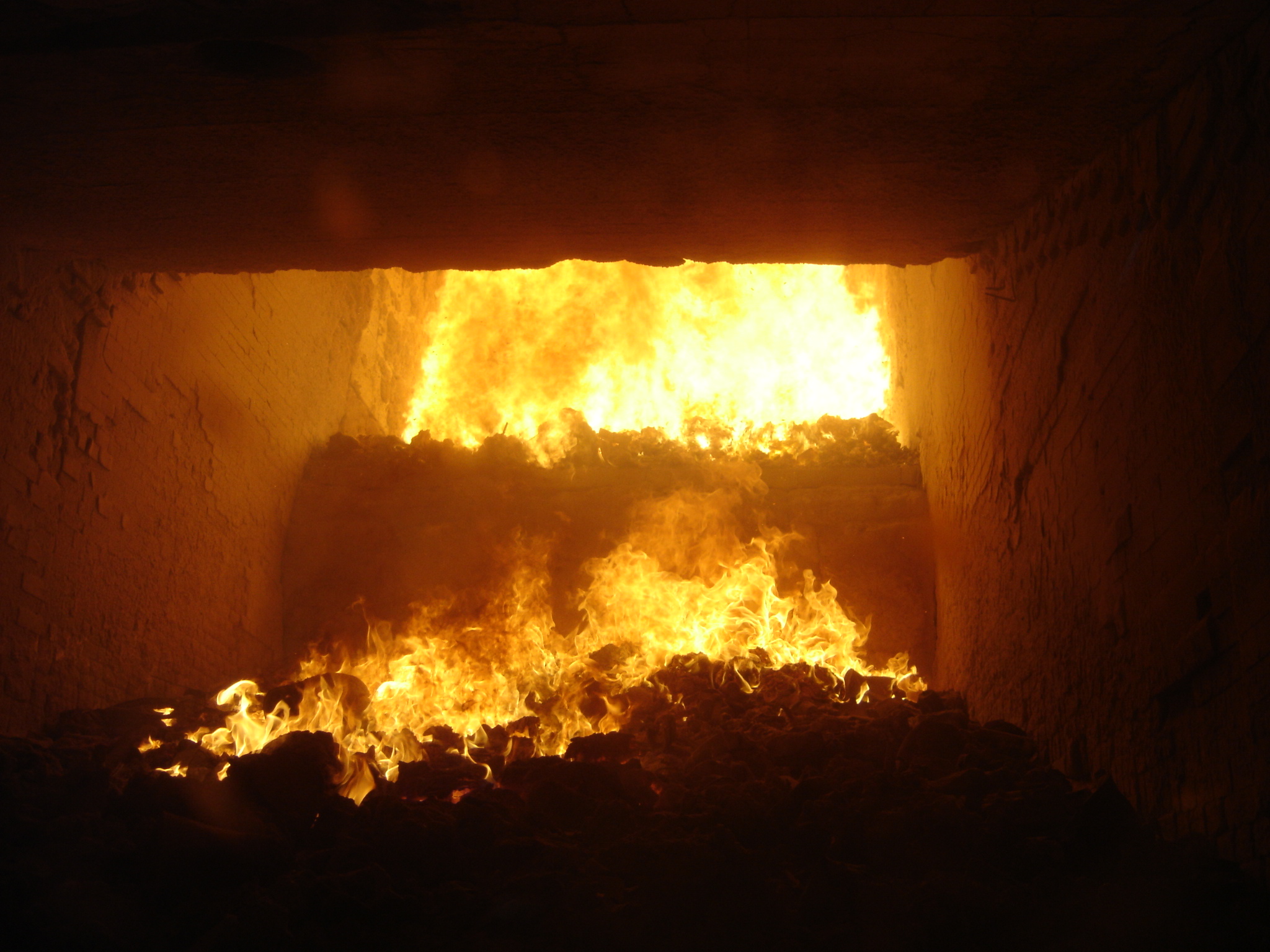 Explosion en série dans les incinérateurs à cause du gaz hilarant @wikipedia commons