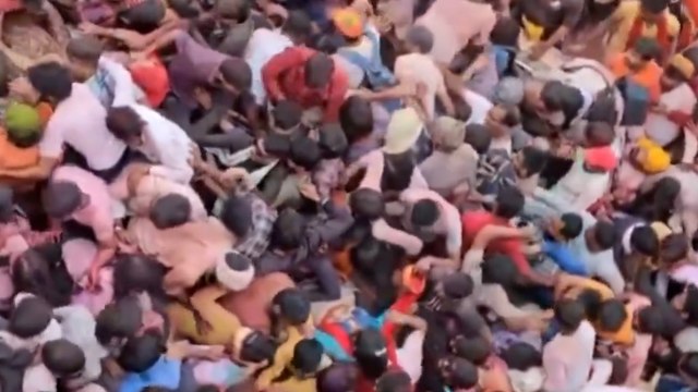 Inde - au moins 39 morts et 51 blessés dans une bousculade lors d’un rassemblement de l’acteur et homme politique Vijay