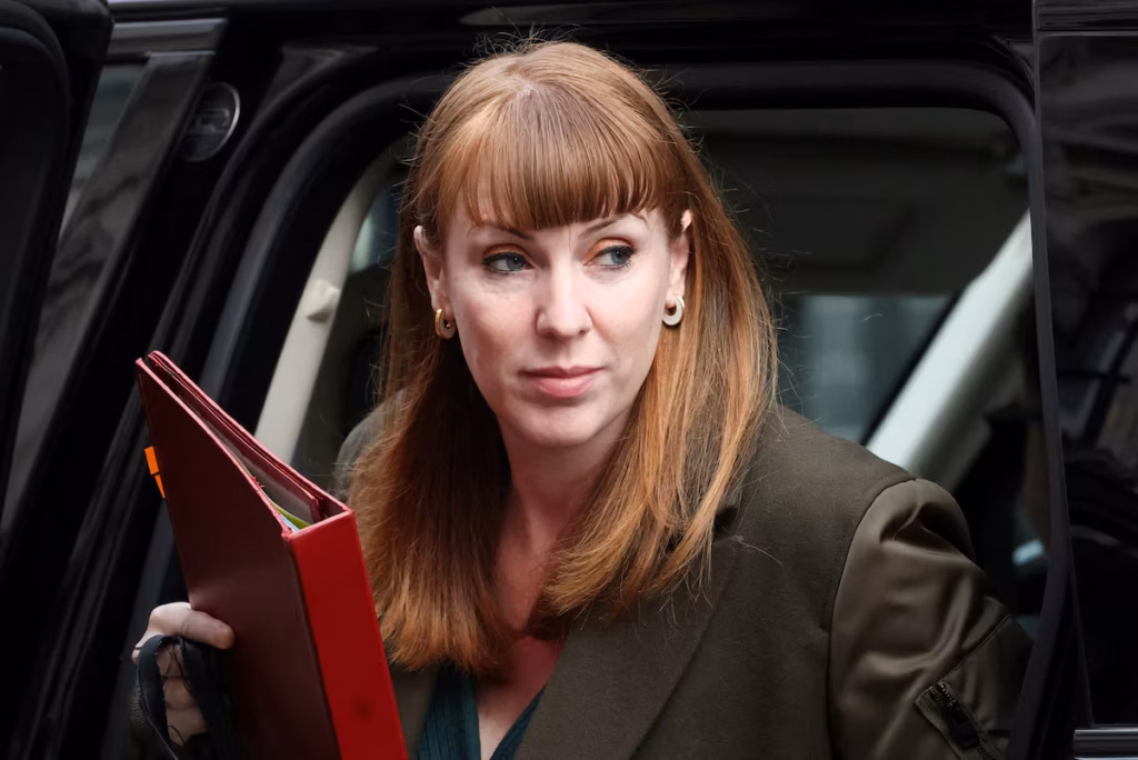 La vice-Première ministre britannique Angela Rayner démissionne après une affaire fiscale @AP