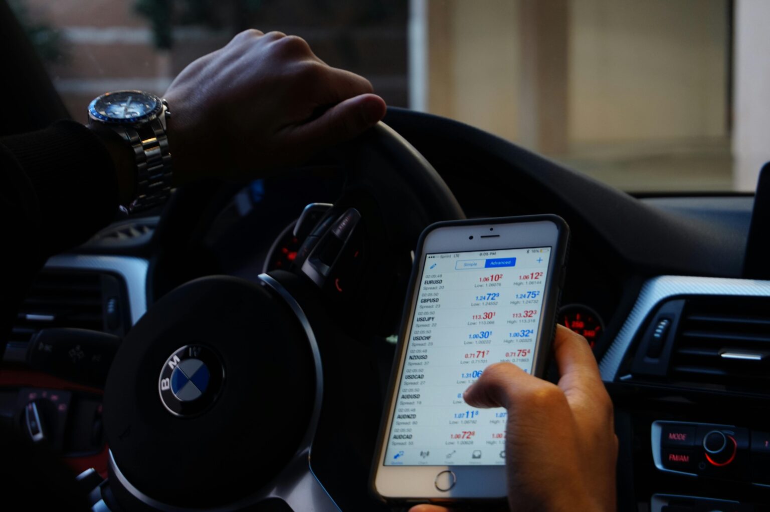 Landes - the prefect threatens to revoke the license of phone addicts @Pexels