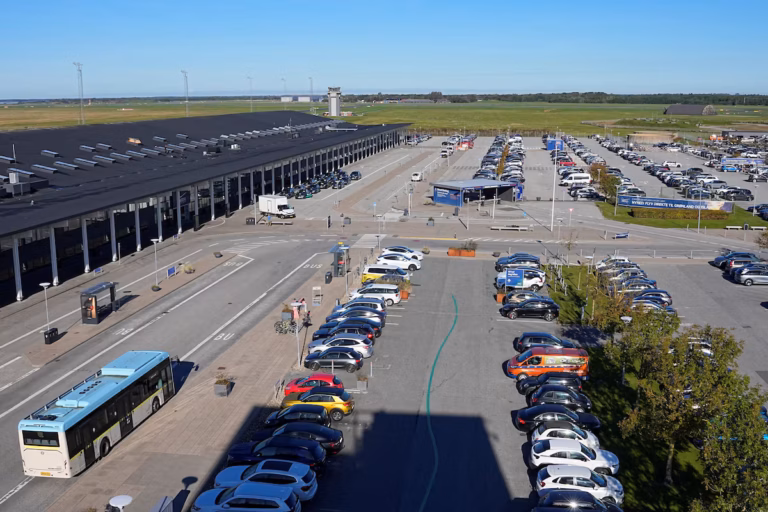 Le Danemark signale de nouveaux survols de drones au-dessus de sites militaires @AP