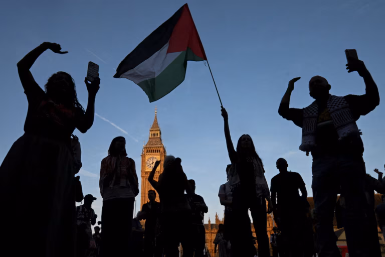 Londres veut empêcher la contestation judiciaire de l’interdiction du groupe pro-palestinien Palestine Action @AP