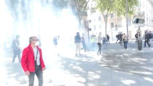 Lyon - un journaliste et un policier blessés lors des heurts en marge de la manifestation contre l’austérité