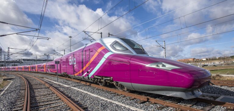 Madrid-Barcelone : la Renfe abandonne le low cost et ouvre la voie à la SNCF
