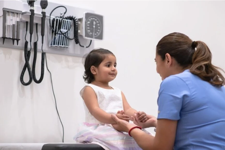 Orthophonie, la menace d’une rupture de soins pour des milliers d’enfants suivis @omicron