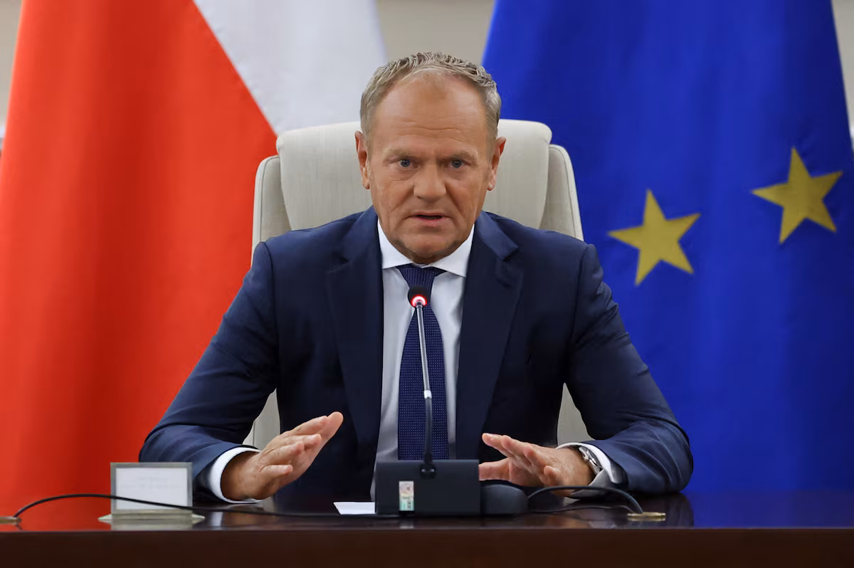 Pologne - « Nous abattrons » les objets qui violent clairement notre espace aérien, prévient Tusk @AP