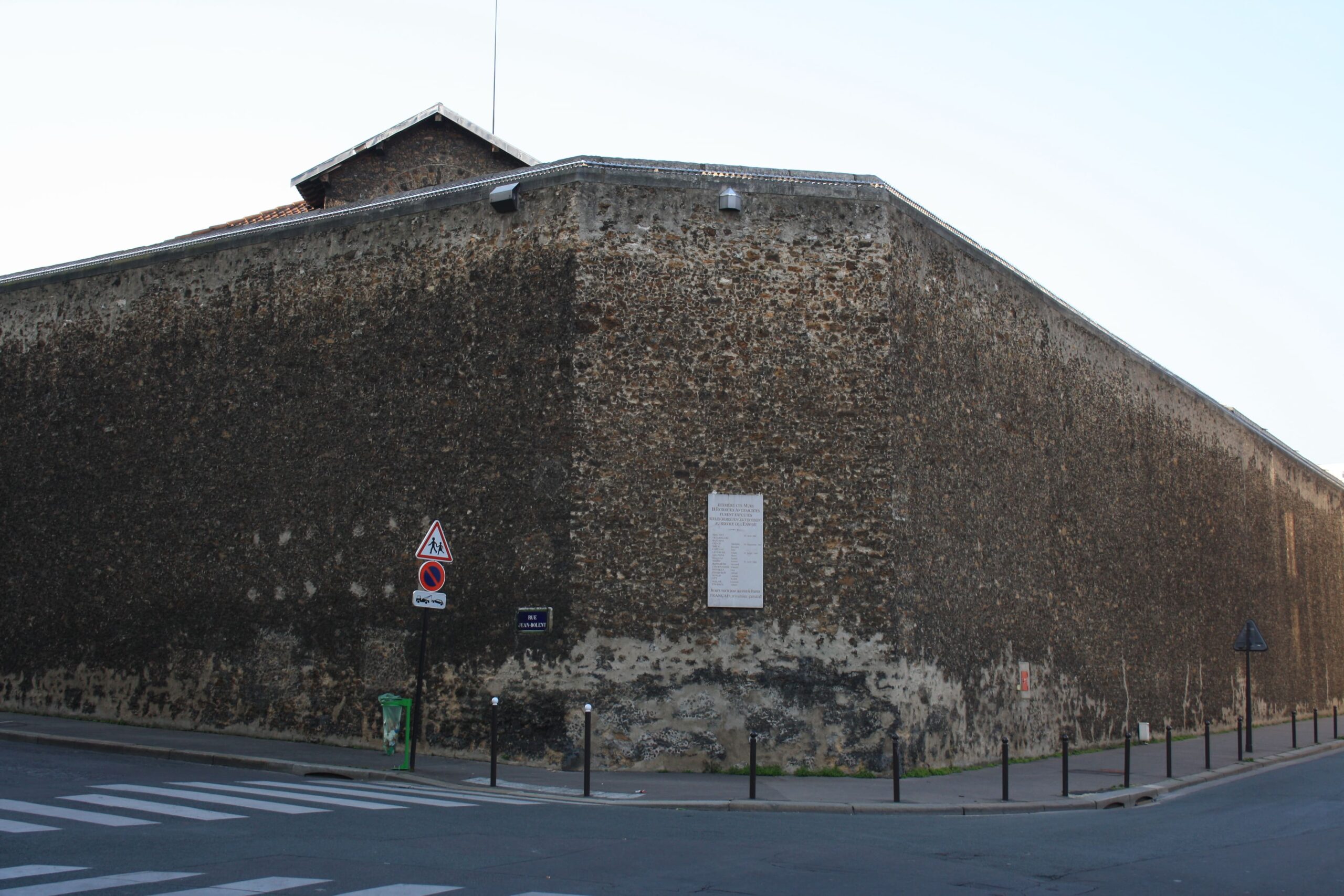 Prison de la Santé - un détenu retrouvé carbonisé dans sa cellule @Wikipedia commons