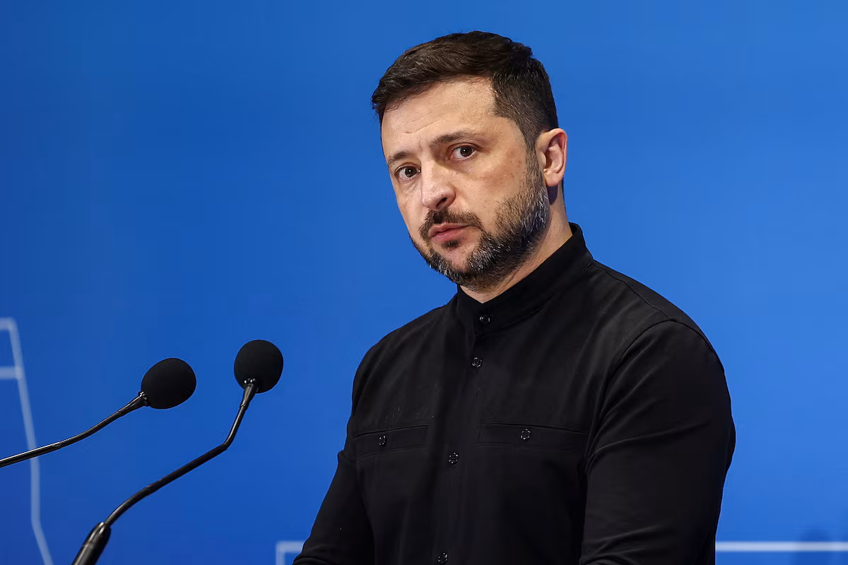 Ukraine : la centrale nucléaire de Zaporijjia privée d’électricité depuis cinq jours, Zelensky annonce un accord d’armement de 90 milliards de dollars avec les États-Unis @AP