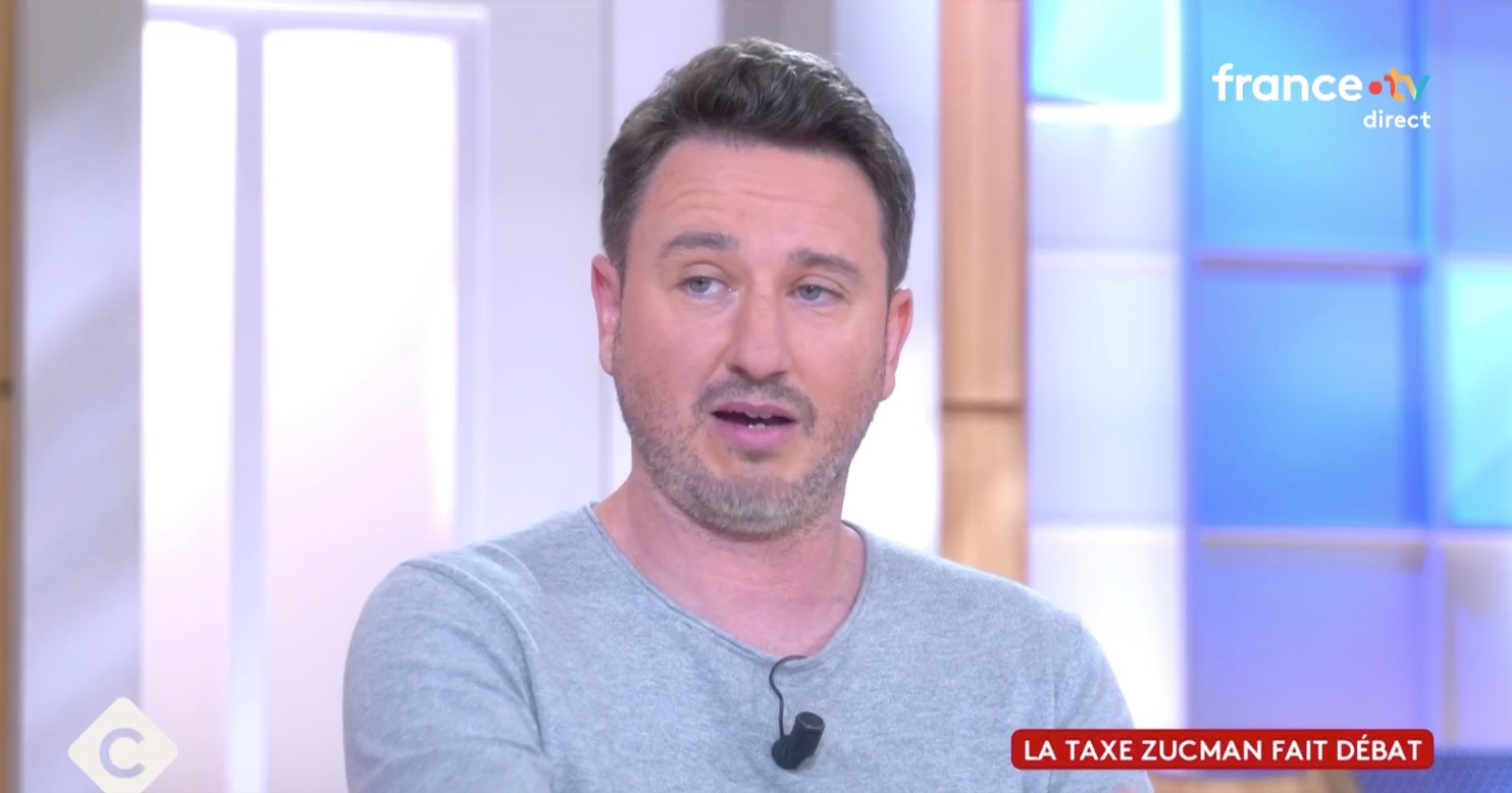 Alerte hypocrisie ! Selon Le Figaro, Gabriel Zucman, qui veut taxer les ultra-riches en France, paierait une partie de ses impôts aux États-Unis, un régime plus avantageux. (Capture d'écran France 5)