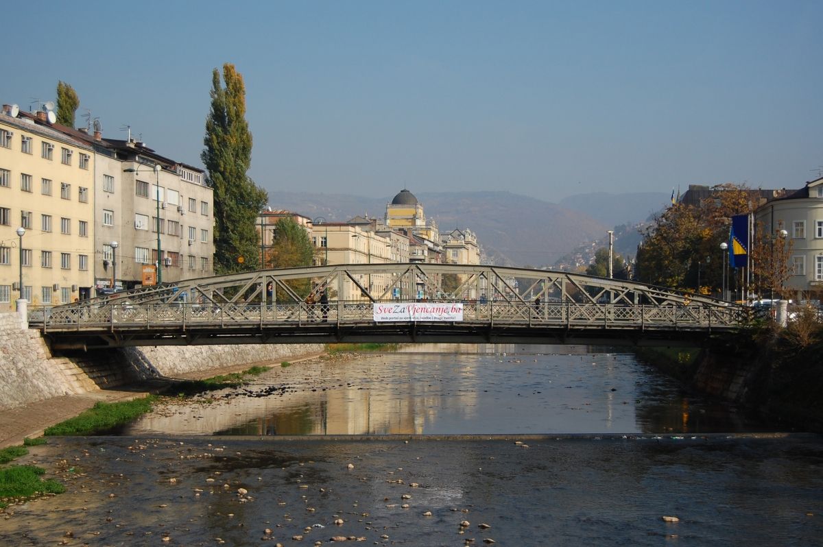 Sarajevo_Eiffel-Bridge_2011-10-31_2