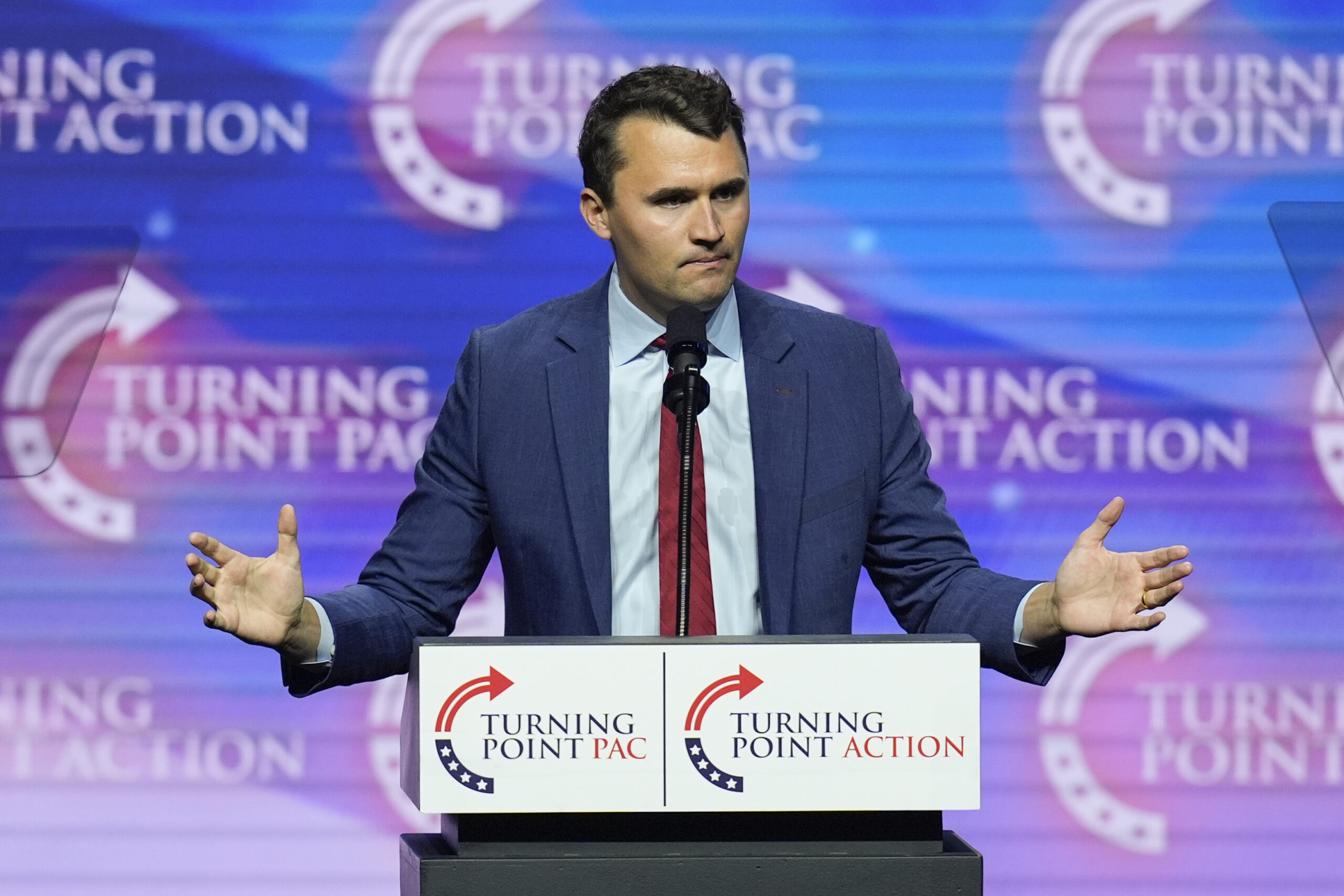 Les enquêteurs retrouvent l’arme utilisée dans l’assassinat de Charlie Kirk, Trump promet une Médaille de la Liberté @AP