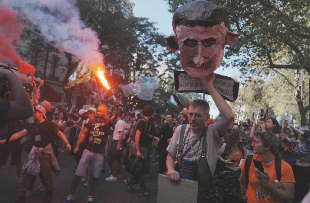 Grèves et manifestations en France : plus de 350.000 manifestants mobilisés contre l’austérité (AP/Thibault Camus)