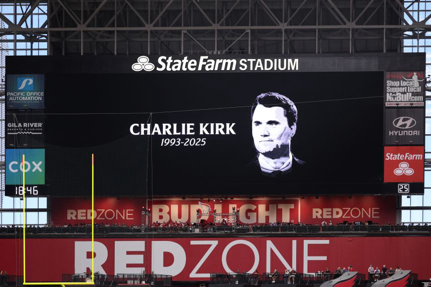 Les obsèques de Charlie Kirk auront lieu dimanche au State Farm Stadium en présence de Donald Trump