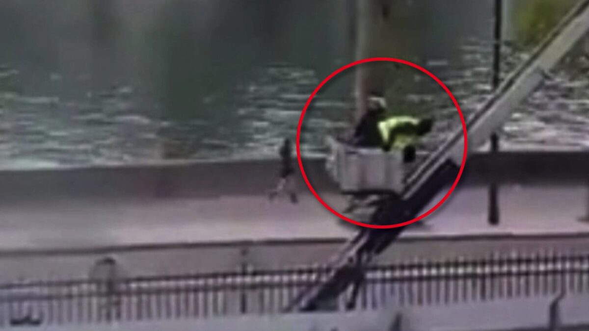 Découvrez la vidéo hallucinante de la fuite des cambrioleurs du musée du Louvre juste après le vol. (DR)