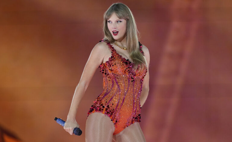 Taylor Swift soupçonnée de plagiat: son nouvel album comporte de nombreuses similitudes avec d'autres artistes