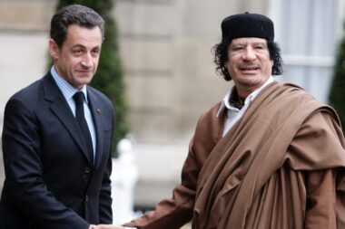 Explosif ! Une opération secrète pour tenter de blanchir Sarkozy dans le dossier libyen ? Les révélations de "Complément d'enquête", jeudi à 23h sur France 2