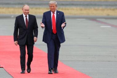 La position intransigeante de Moscou sur le cessez-le-feu en Ukraine compromet la tenue du sommet Poutine-Trump (AP)