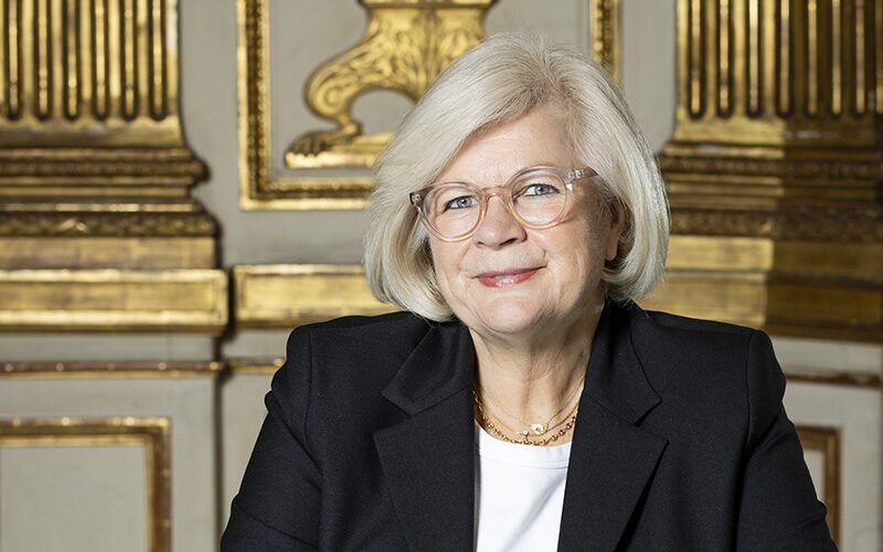 Catherine Vautrin Reconduite Avec Un Portefeuille Élargi (Travail, Santé, Solidarités, Familles, Autonomie, Handicap) Travail, Santé, Solidarités, Familles, Autonomie, Handicap