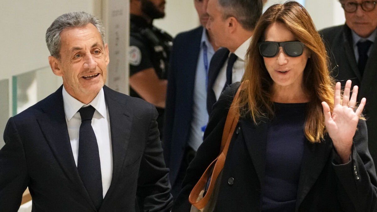 Nicolas Sarkozy avant son entrée en prison: "Ils ont voulu me faire disparaître, cela me fait renaître. Ma vie est un roman, cette épreuve en fait partie." (AP)