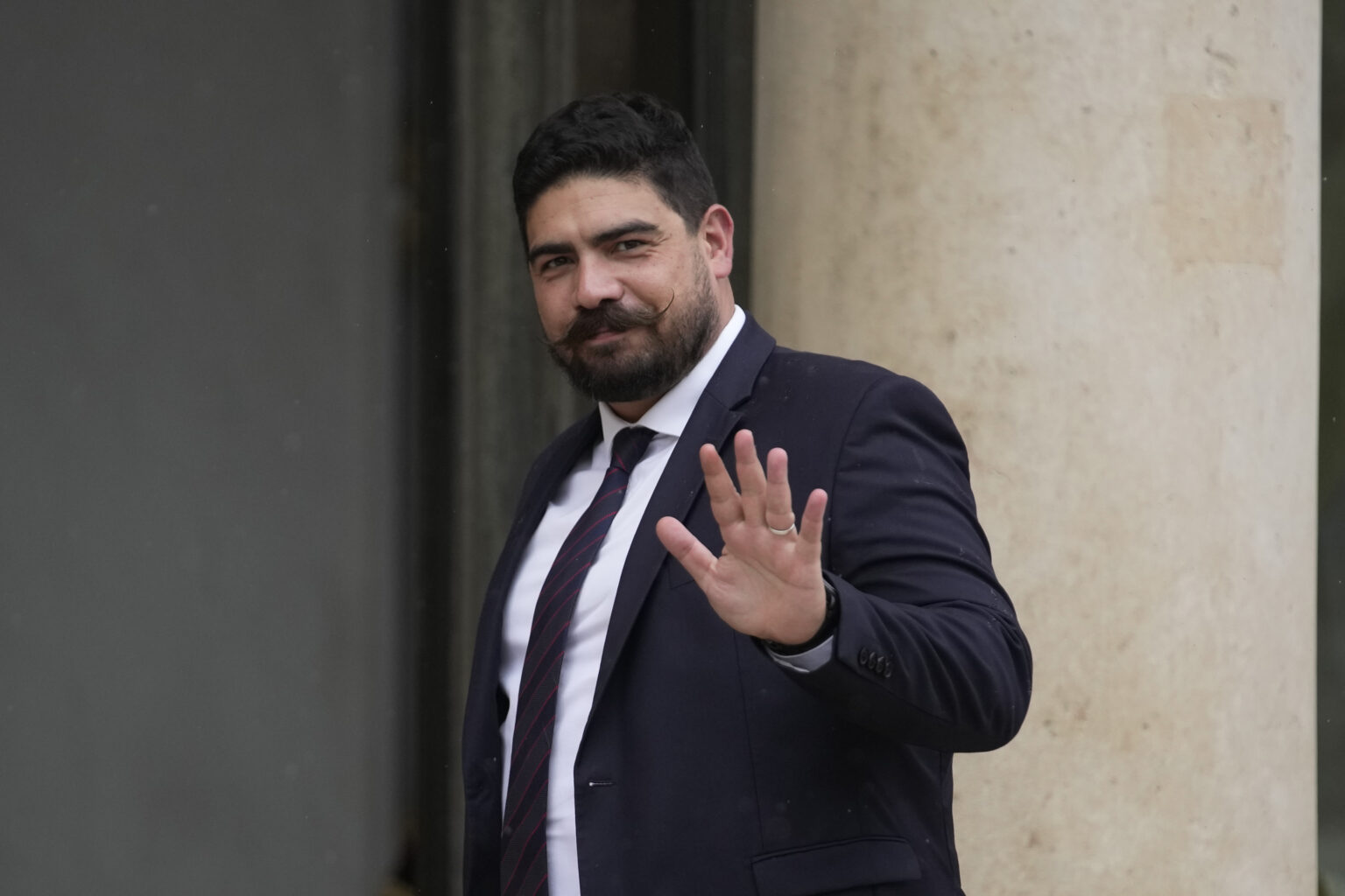 Guillaume Kasbarian, la voix libérale qui secoue l’Assemblée nationale (AP Photo/Christophe Ena)