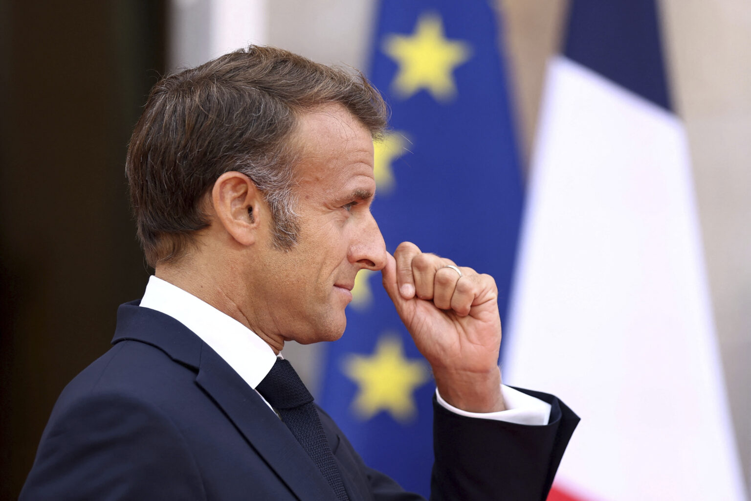 Réunion des partis à l’Élysée : Macron tente un dernier "front républicain" du PCF à LR sans le RN ni LFI (Manon Cruz/Pool via AP)