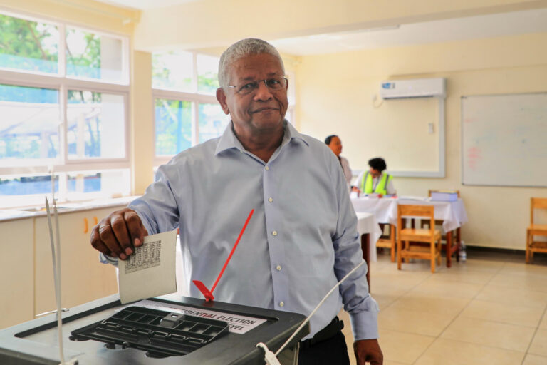 L'opposant Patrick Herminie remporte le second tour de la présidentielle aux Seychelles