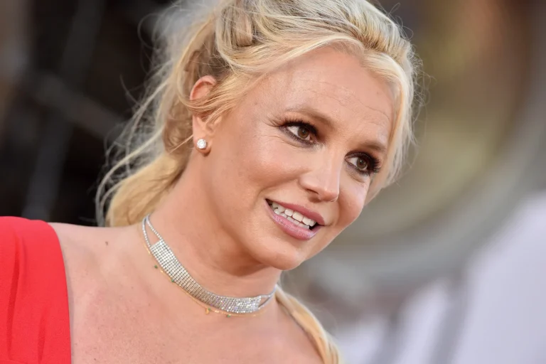 Britney Spears inquiète tout le monde avec un message troublant sur son état de santé (filmmagic)