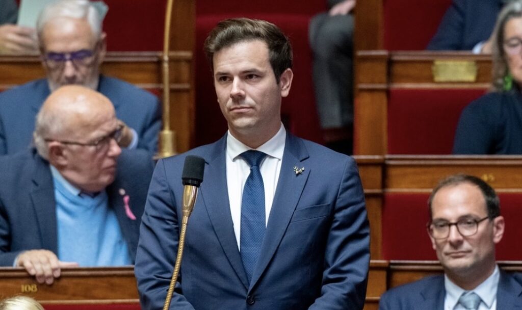 Démission du gouvernement Lecornu : le député RN Alexandre Sabatou étrille Les Républicains, “devenus un canard sans tête”