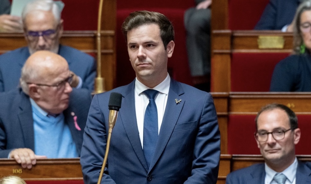 Démission du gouvernement Lecornu : le député RN Alexandre Sabatou étrille Les Républicains, “devenus un canard sans tête”