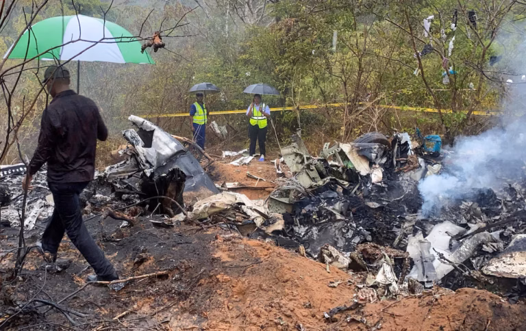 Crash aérien au Kenya - huit Hongrois et deux Allemands parmi les victimes, aucun survivant (AP)
