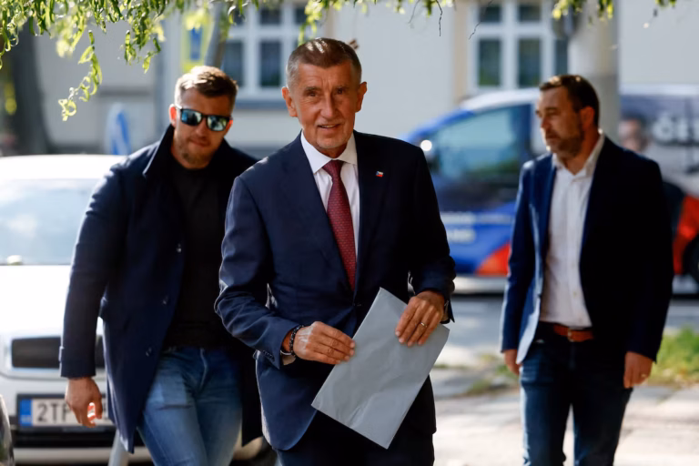 Élections législatives en Tchéquie - Andrej Babis favori avec un programme tourné vers la dépense et un recul du soutien à l’Ukraine (AP)