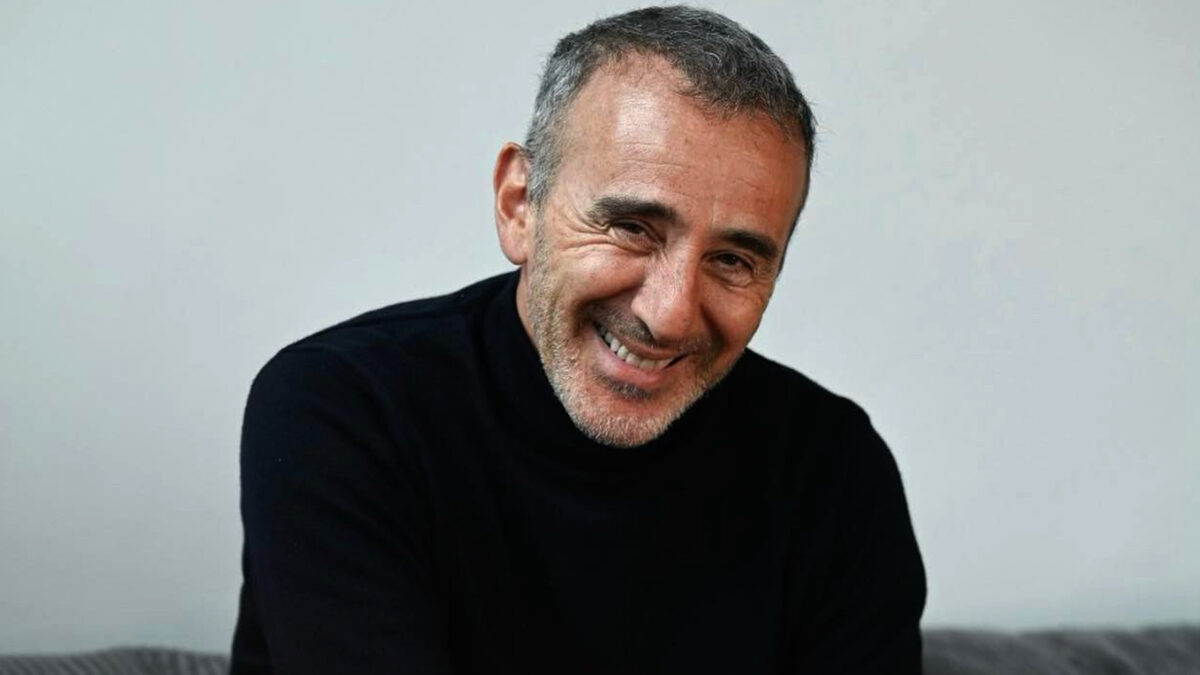 Élie Semoun fête ses 62 ans : un "clown triste" devenu l'un des humoristes préférés des Français. (Facebook Élie Semoun)