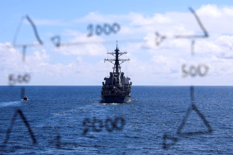 États-Unis - deux survivants secourus par la Navy après la destruction d’un navire suspect dans les Caraïbes (AP)