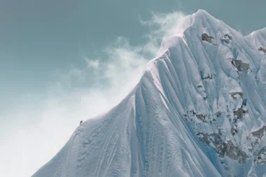 Himalaya - deux alpinistes français réussissent la première ascension du Jannu Est