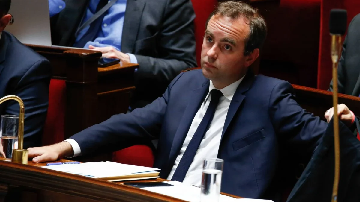 Réforme des retraites : Sébastien Lecornu temporise au nom de la stabilité